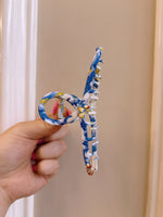 Vintage Toile Pattern Claw Clip